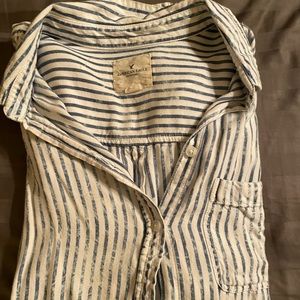 American Eagle button up striped tank!! 🤍